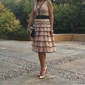 Alexander McQueen Black and Cream Contrast Sleeveless Knit Silk Dress